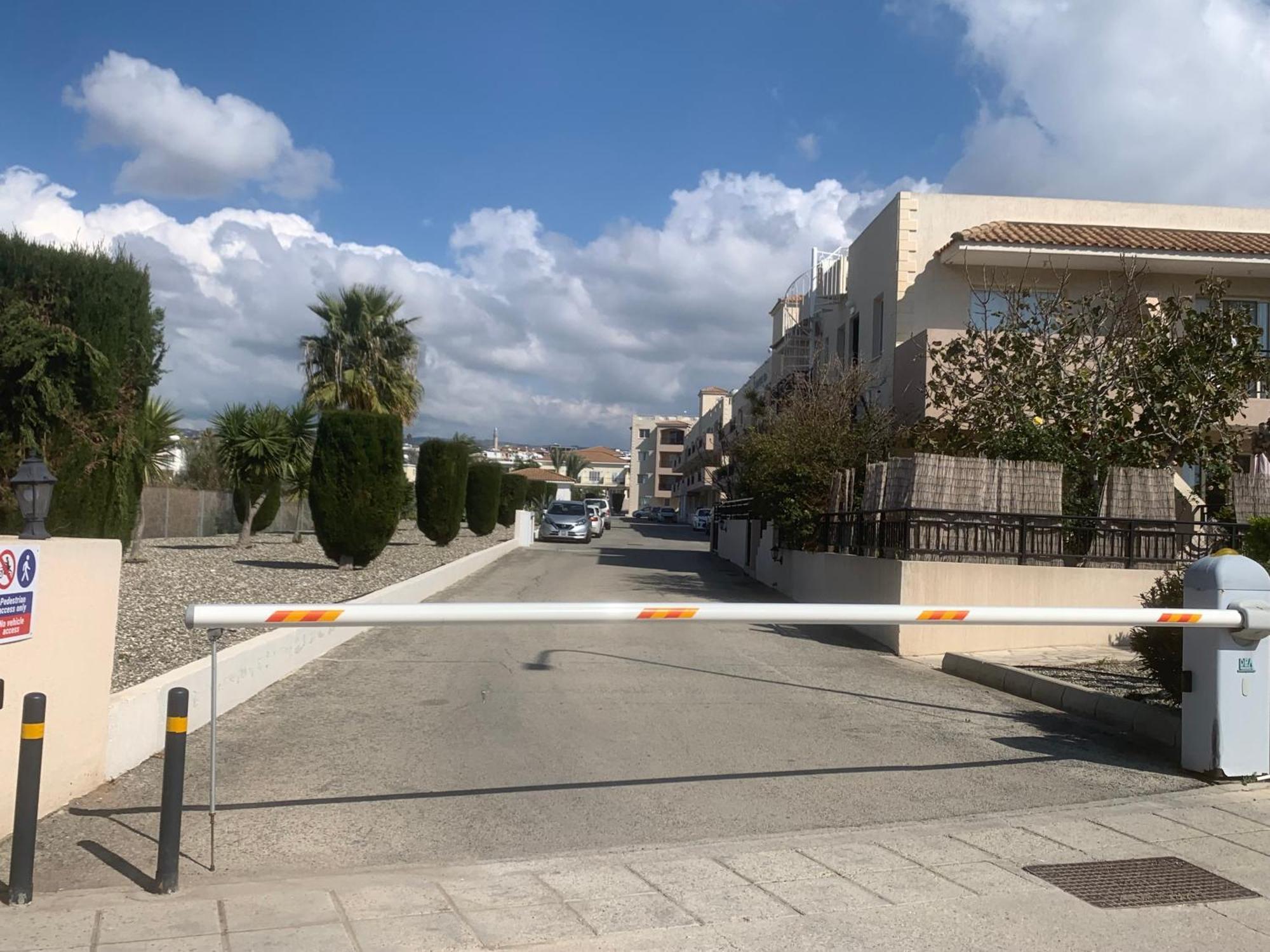 Royal Seacrest Residence Paphos Exterior foto